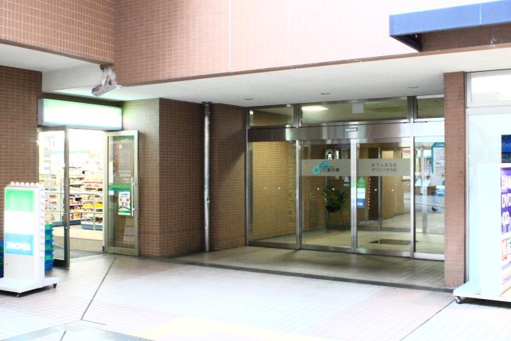 ビルの入り口（２階）